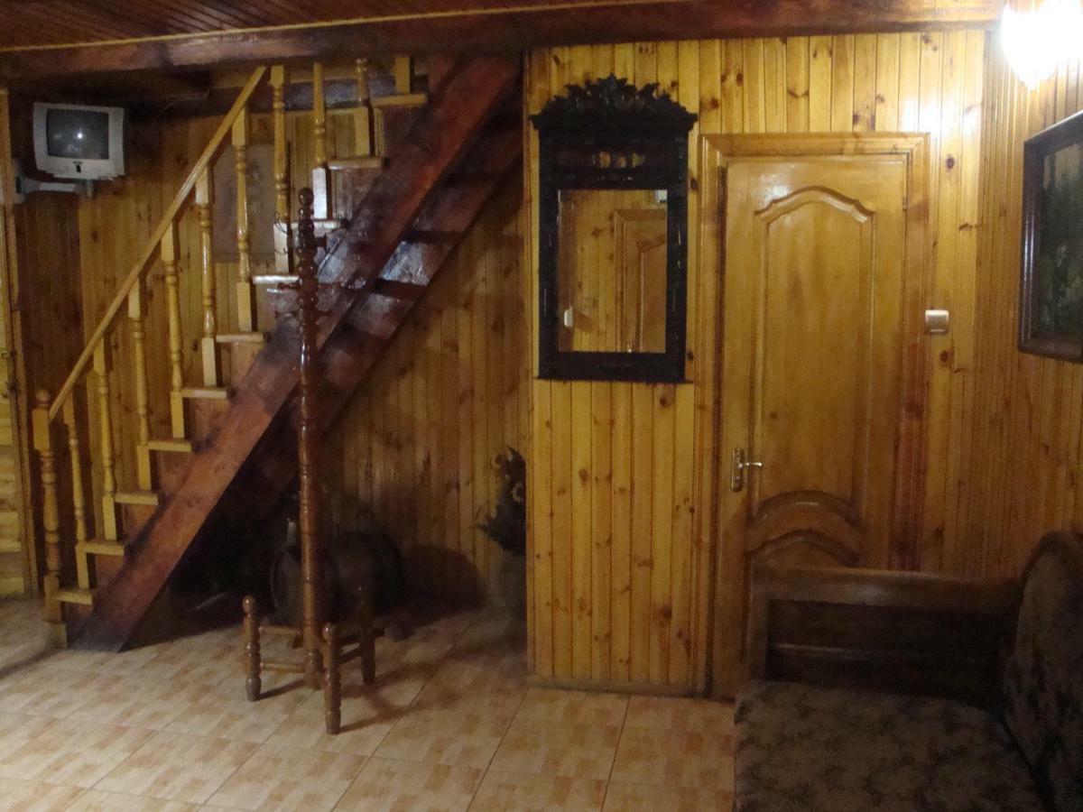 Domik S Saunoy Na Ogiyenko Apartment Kamianets-Podilskyi Exterior photo