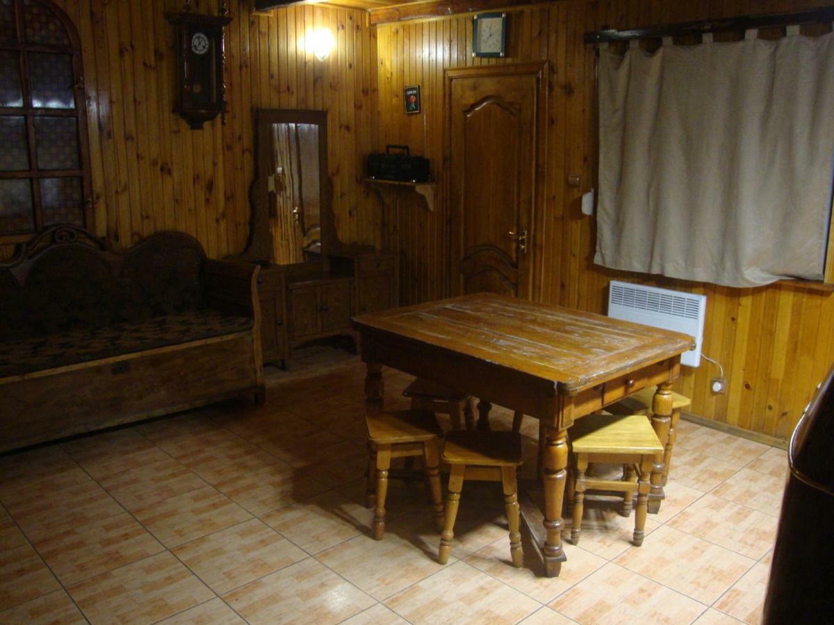 Domik S Saunoy Na Ogiyenko Apartment Kamianets-Podilskyi Exterior photo